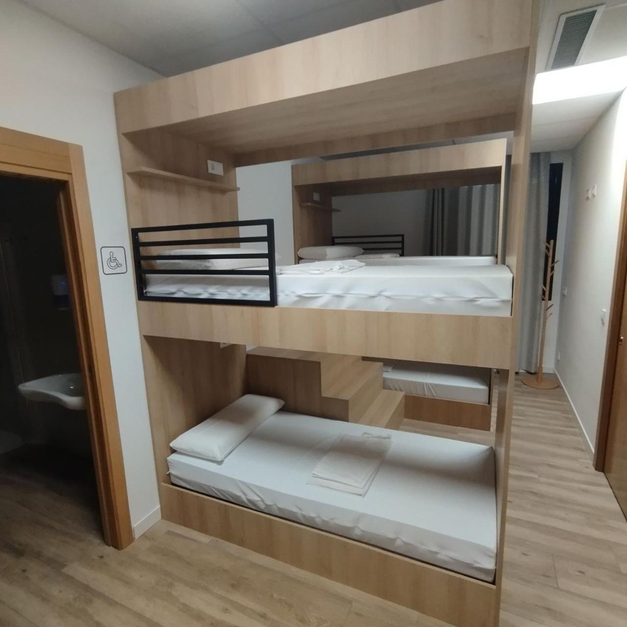 Dpaso Urban Hostel ポンテベドラ エクステリア 写真